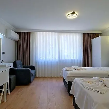 Ξενοδοχείο Miralya 3*